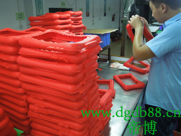 東莞(wǎn)矽膠製品廠