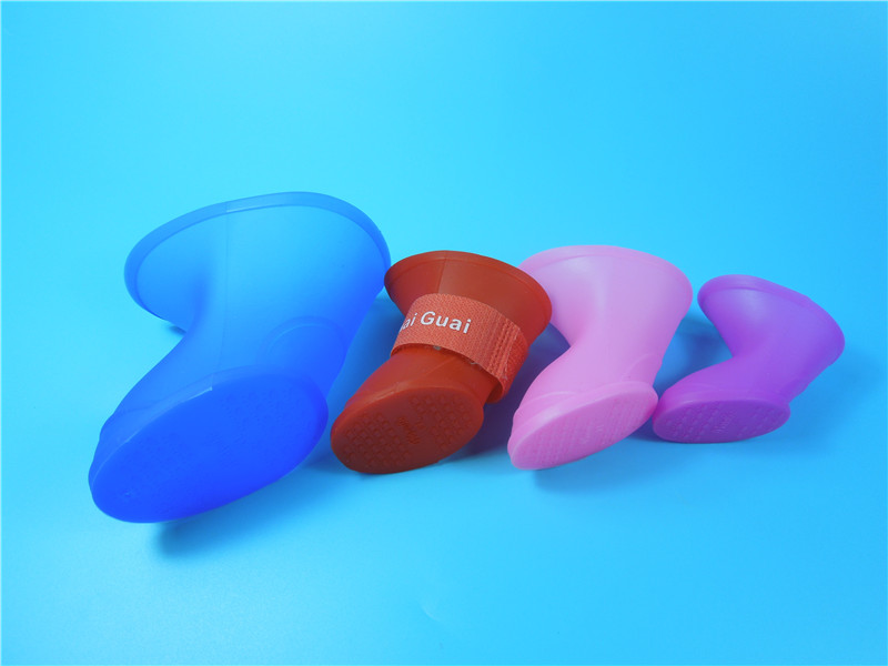 矽膠(jiāo)寵物鞋