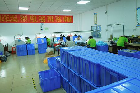 產品質檢和包裝(zhuāng)車間 產品質檢和包裝車間